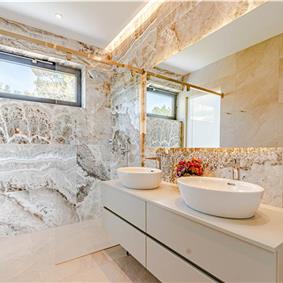 6 bedroom villa with infinity pool and sea views, Korcula Island, sleeps 12